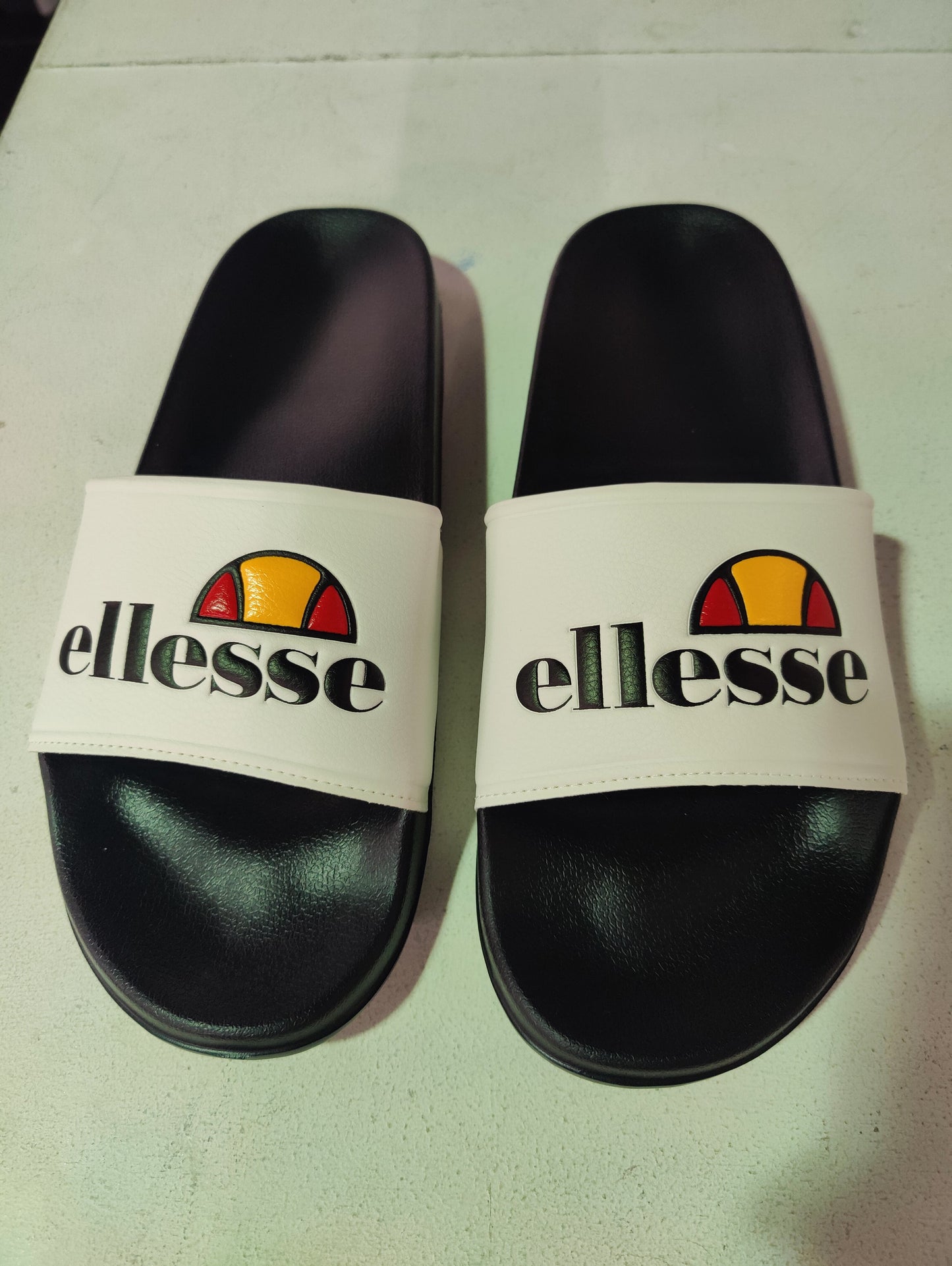 Ellesse Slider 12