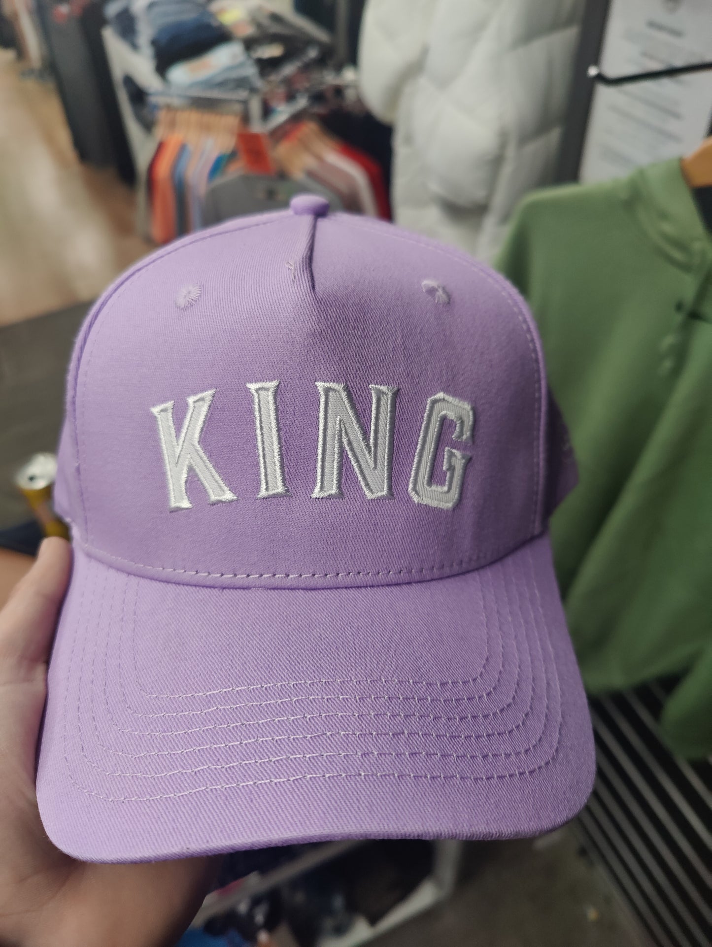 King staple curved peak hat