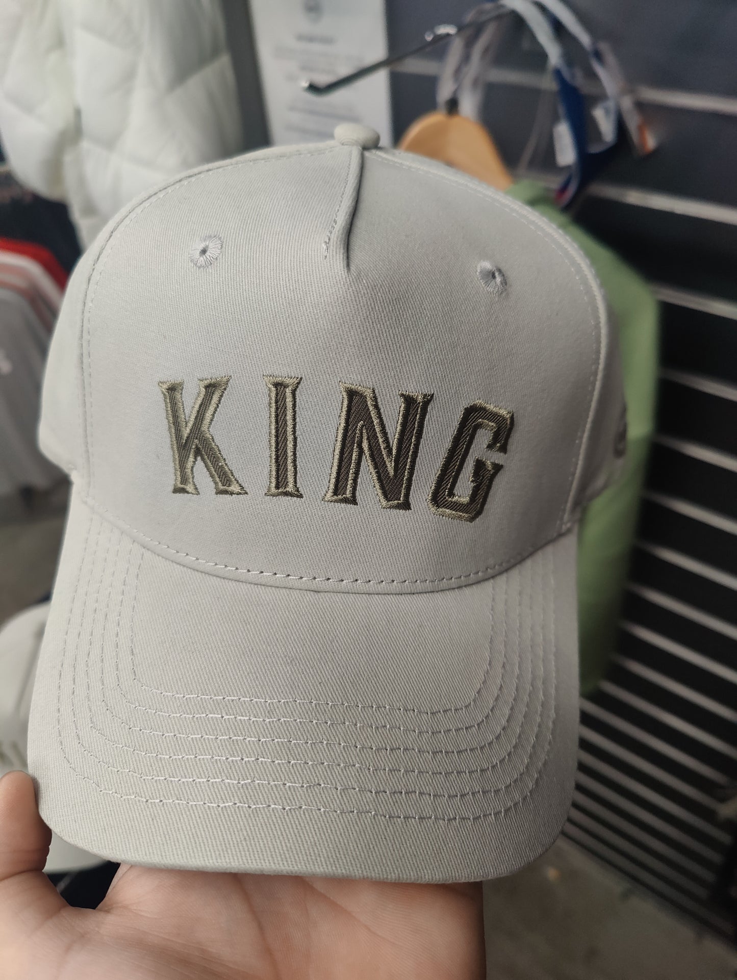 King staple curved peak hat
