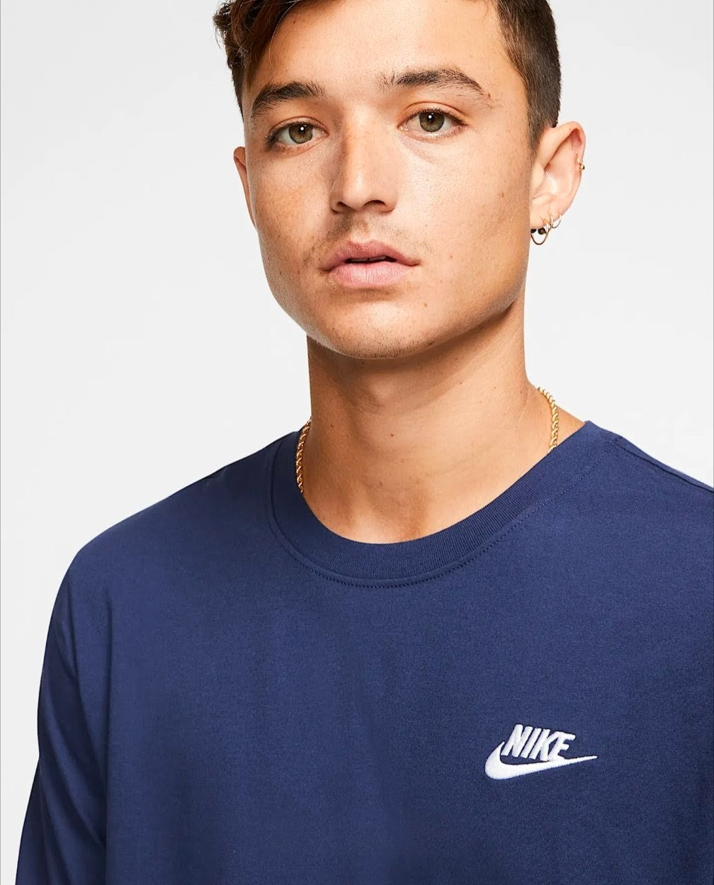 Nike Sportswear Club T-Shirt