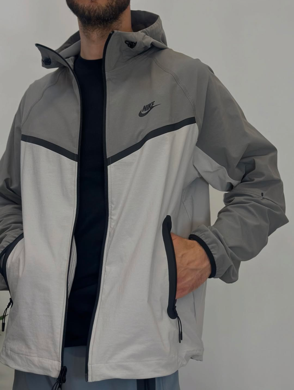 Nike Tech Woven Windbreaker