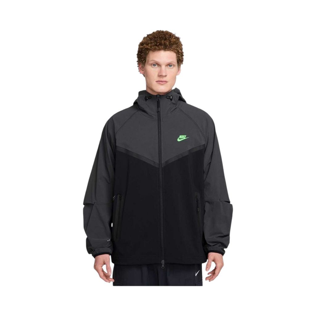 Nike Tech Woven Windbreaker