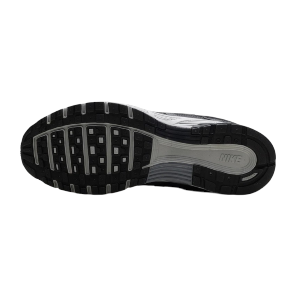 Nike P6000