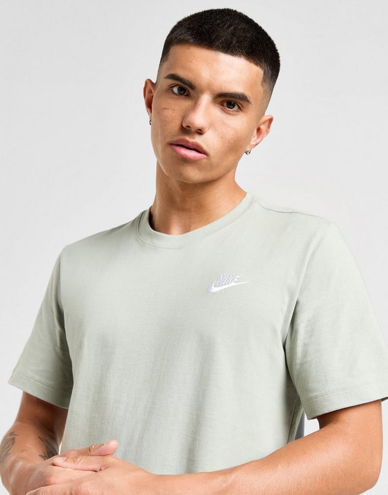 Nike Club T-Shirt