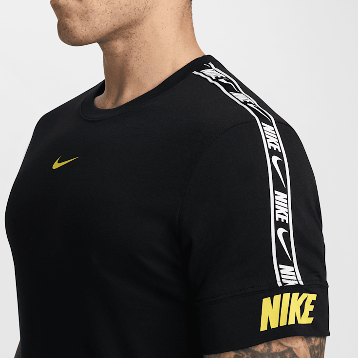 Nike Repeat T-Shirt