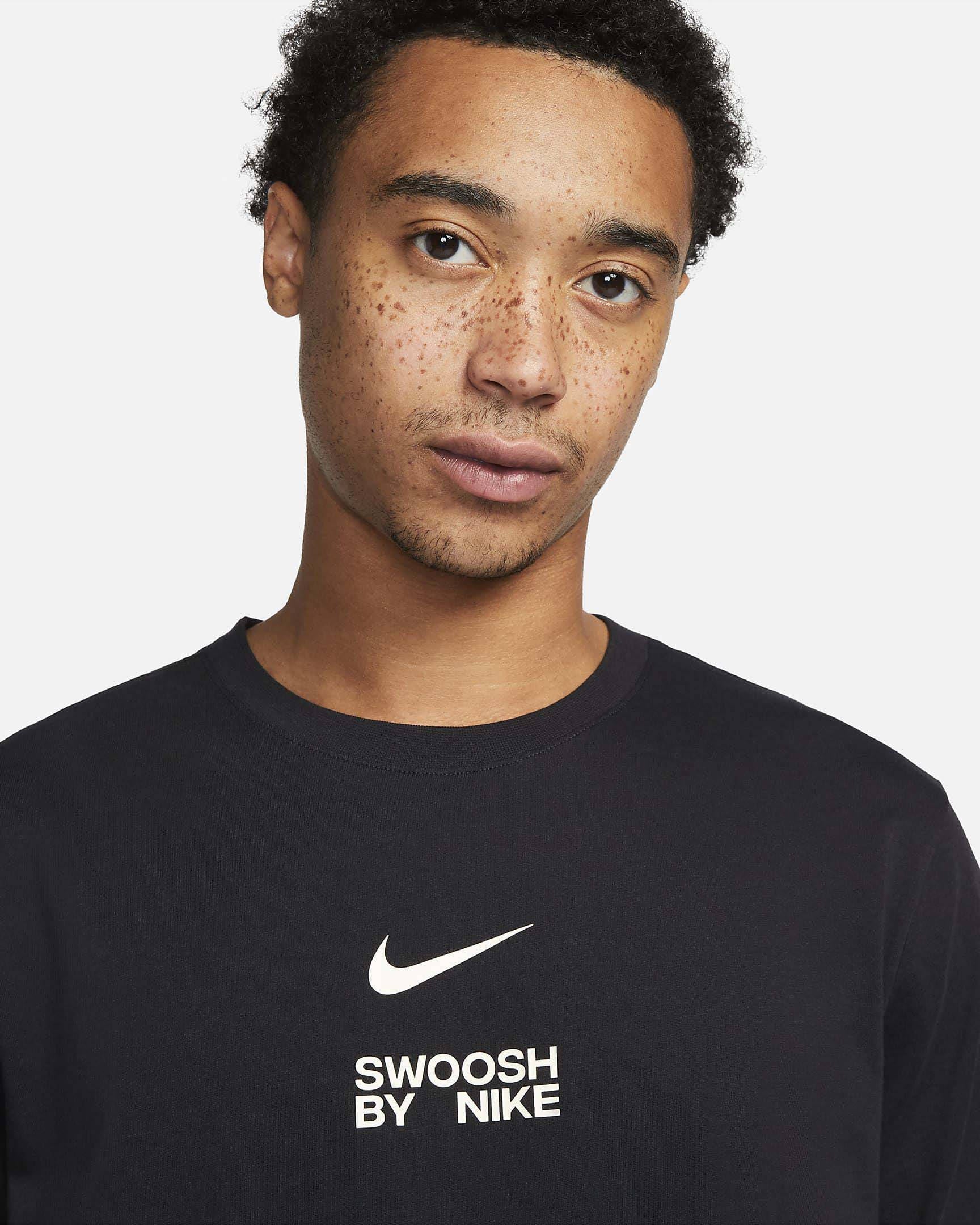 Nike Swoosh T-Shirt